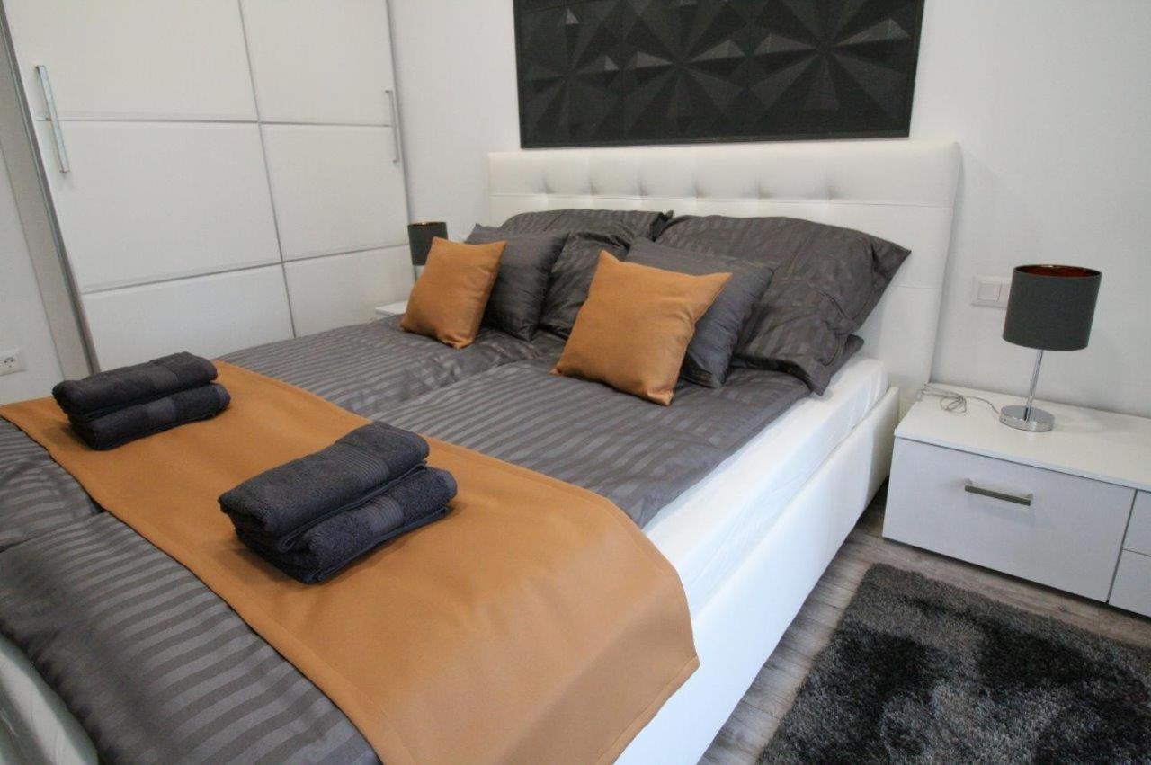 True Gem At The Airport Apartment Budapesta Exterior foto