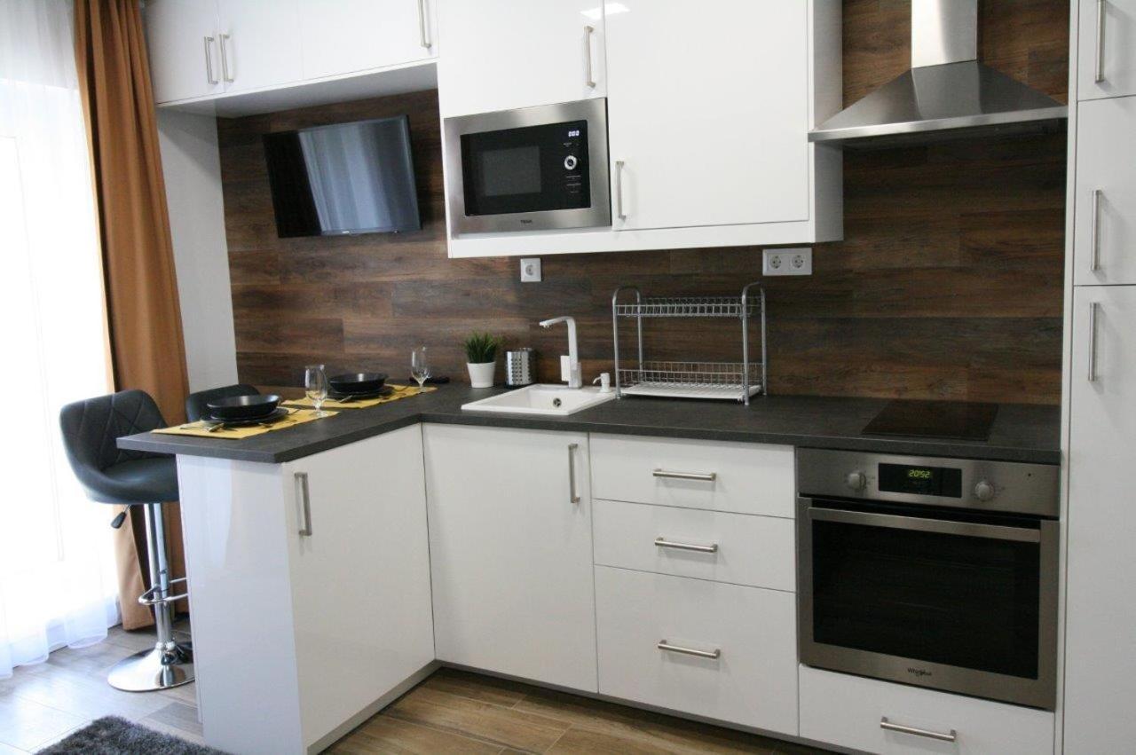 True Gem At The Airport Apartment Budapesta Exterior foto