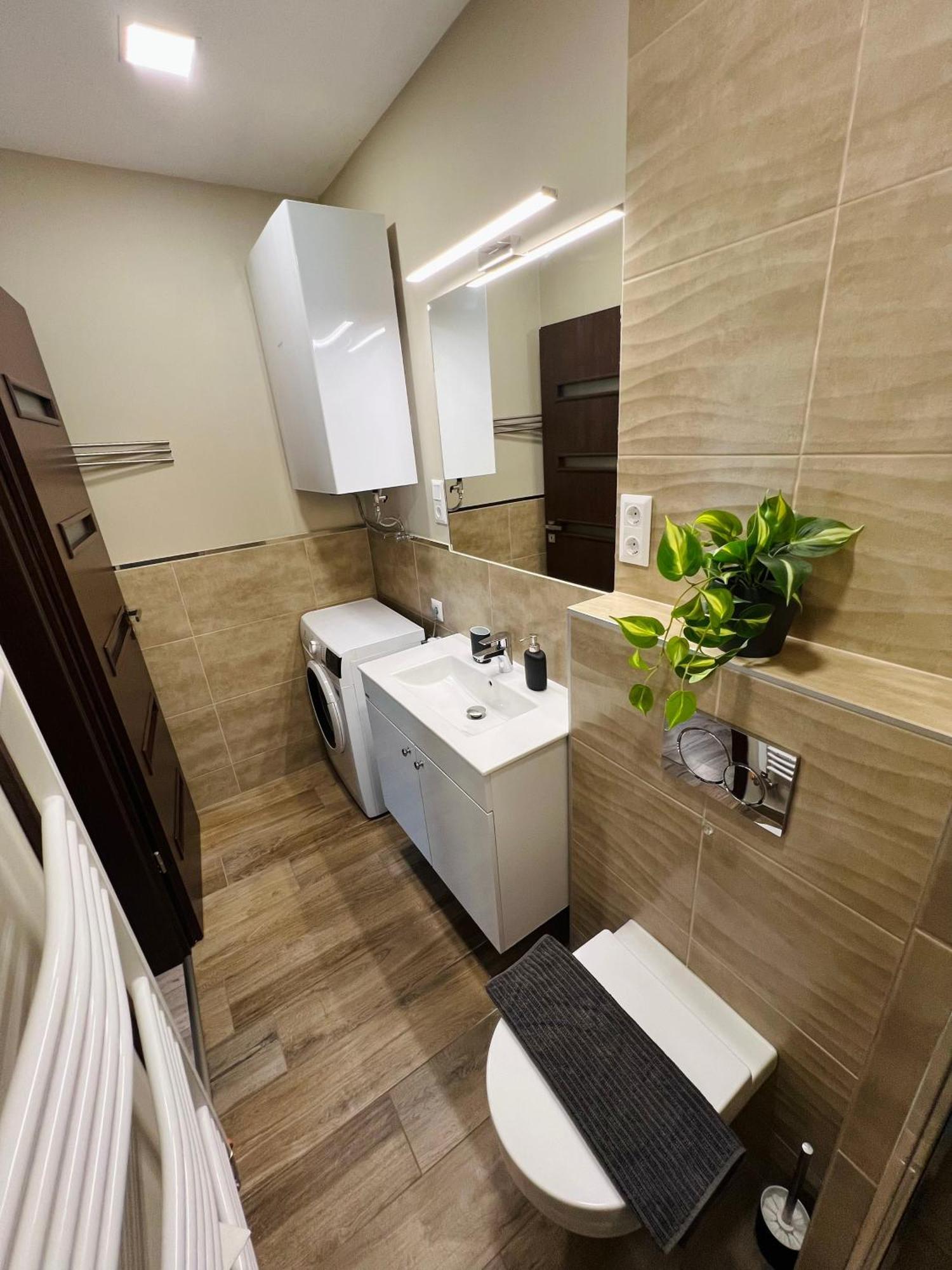True Gem At The Airport Apartment Budapesta Exterior foto
