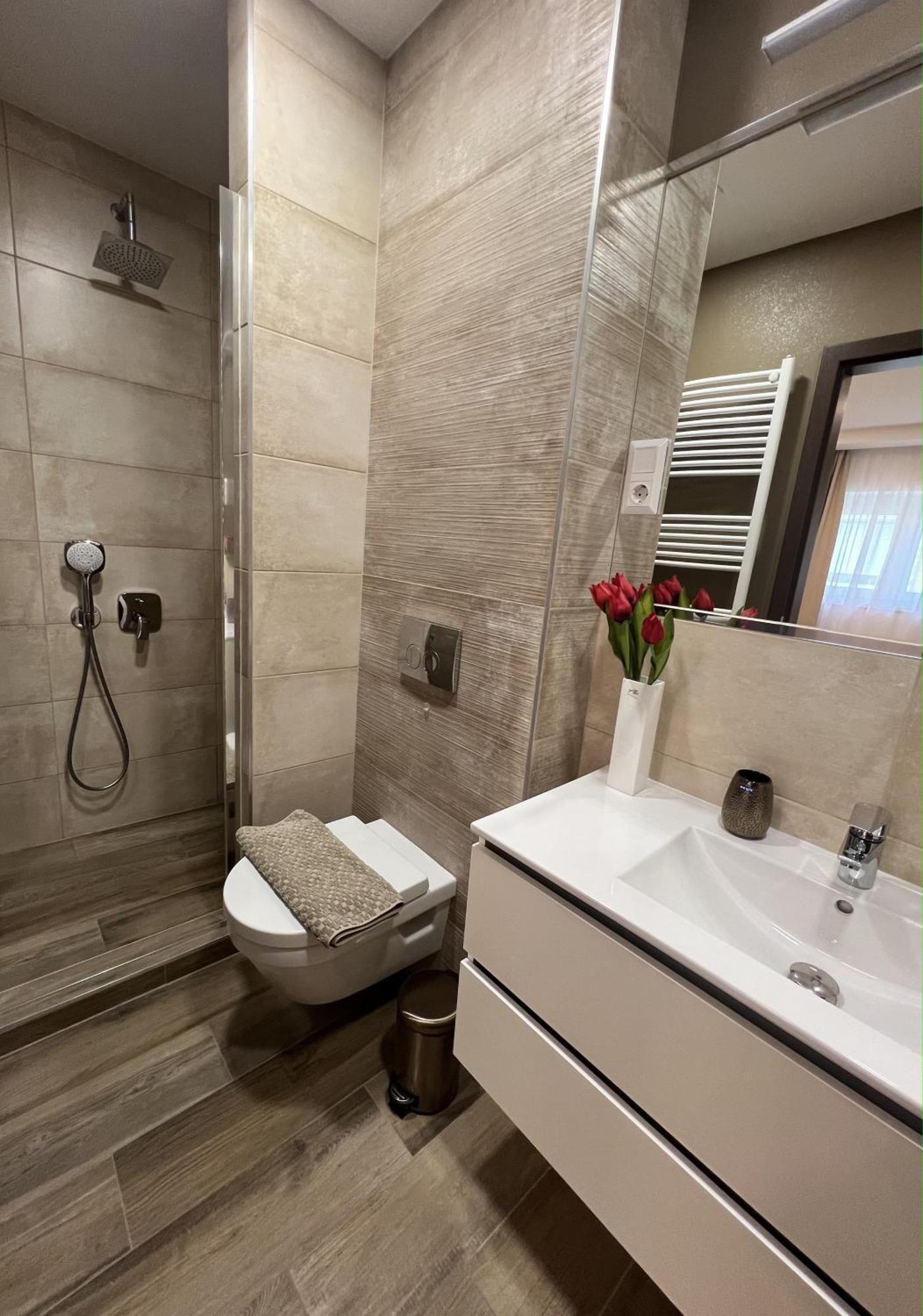 True Gem At The Airport Apartment Budapesta Exterior foto