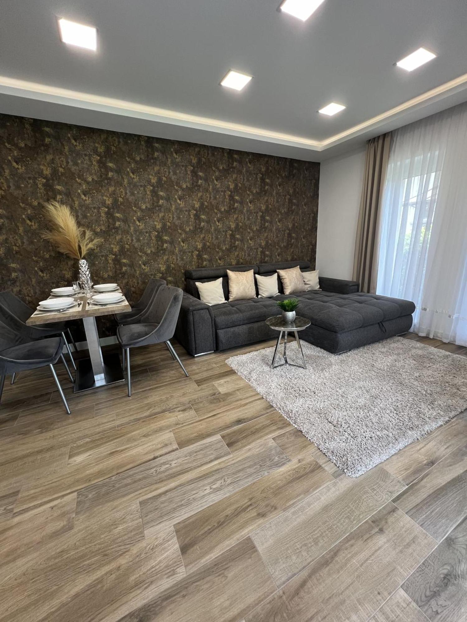 True Gem At The Airport Apartment Budapesta Exterior foto