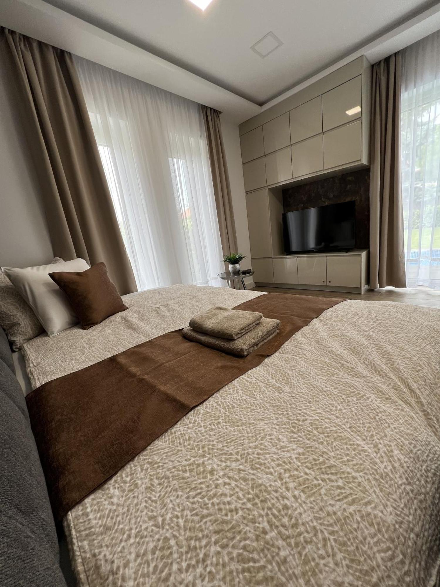 True Gem At The Airport Apartment Budapesta Exterior foto